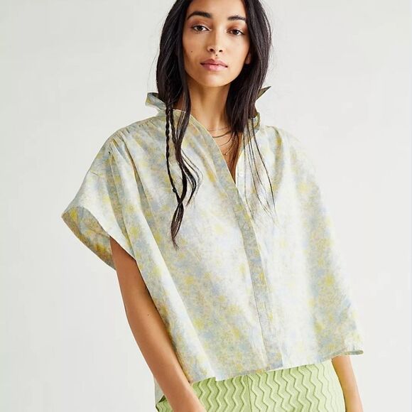 Free People Tops - Free People Bring it Back Blouse floral size XS NWT